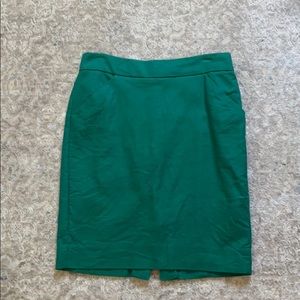 EUC J.Crew Pencil Skirt / Pockets- Green- Size 8